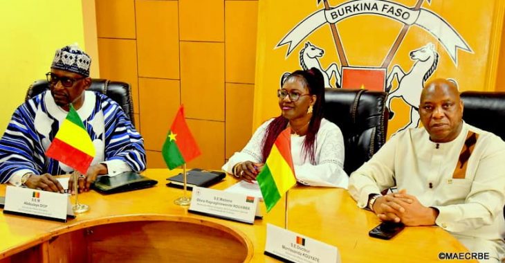 Rencontre tripartite des ministres des Affaires étrangères Burkina-Mali-Guinée