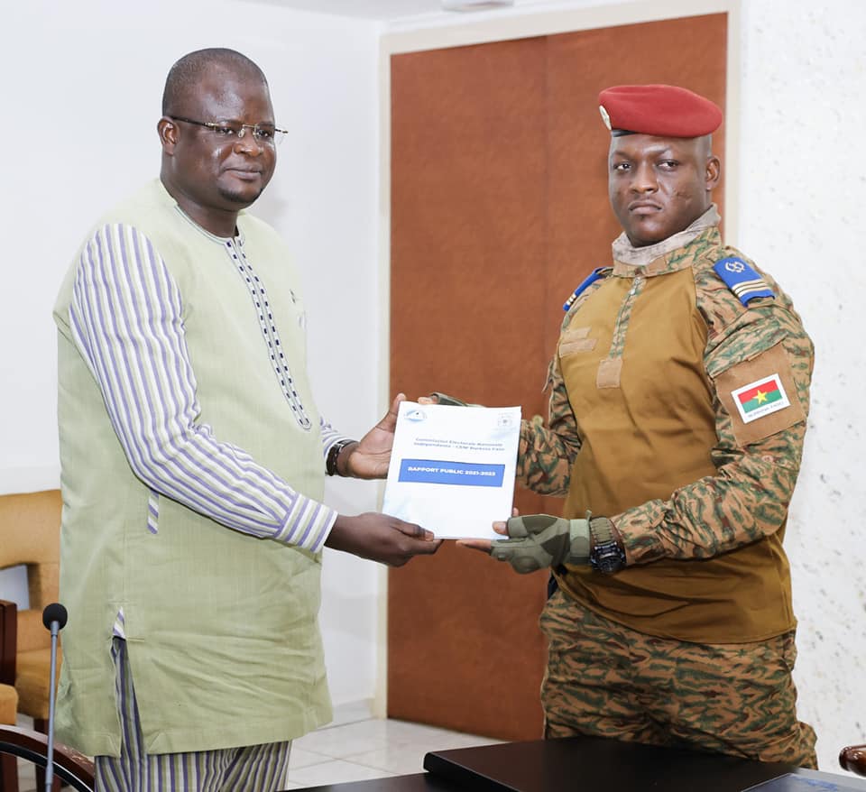 Burkina: Pas de date pour les élections