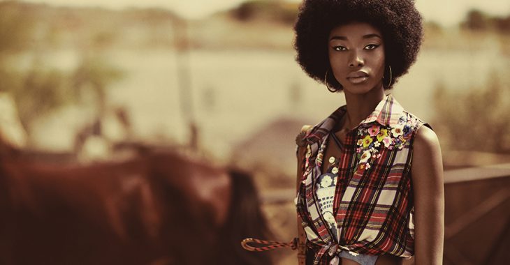 « Au Burkina Faso, en tant que mannequin, on est obligé d’avoir d’autres boulots »