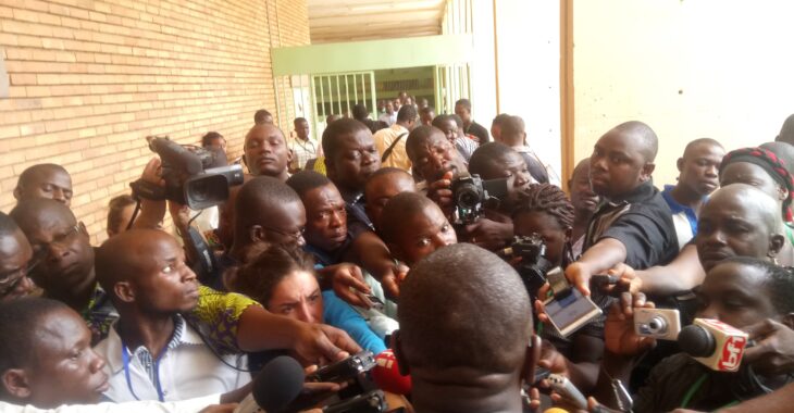 Journaliste au Burkina : Pour LA GLOIRE ou pour L’ARGENT ?