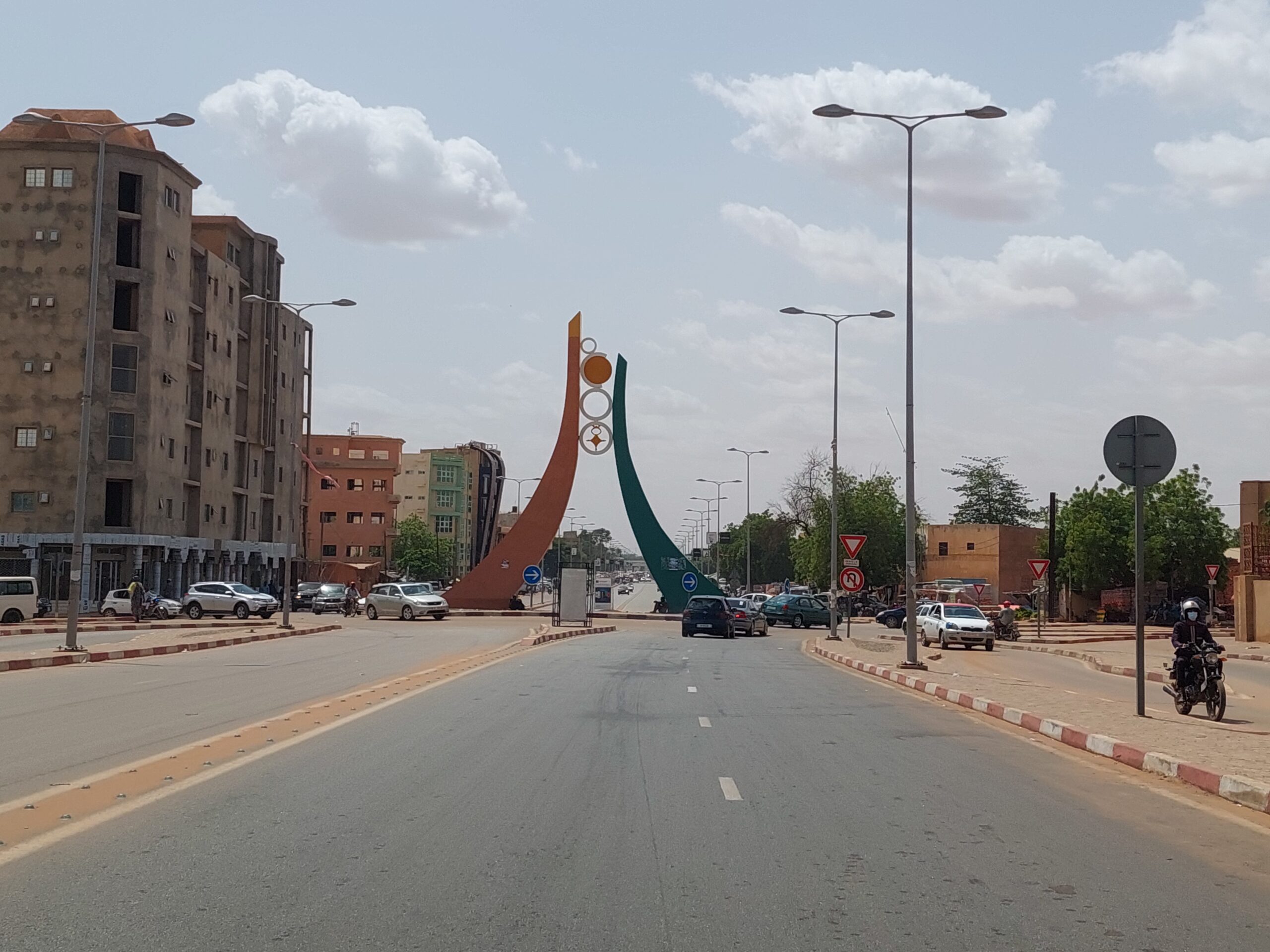 Coup d&rsquo;Etat au Niger: depuis Ouaga, les oreilles tendues vers le pays d&rsquo;origine