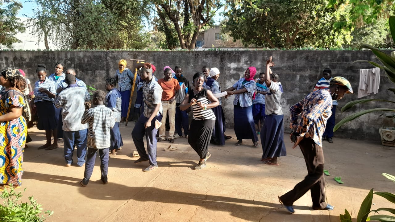 Mouna N&rsquo;diaye, actrice de cinéma, partage sa passion avec les déficients mentaux