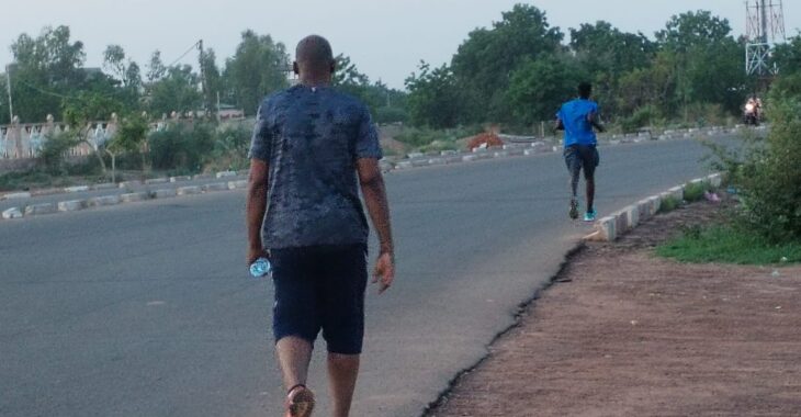 Sport aux abords de la voie, attention au danger!