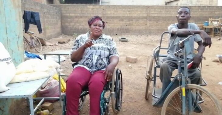 Rasmata Konfo, la femme qui défie son handicap et aide les autres