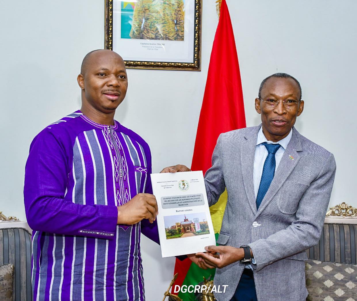 Burkina: des citoyens favorables à une nouvelle constitution