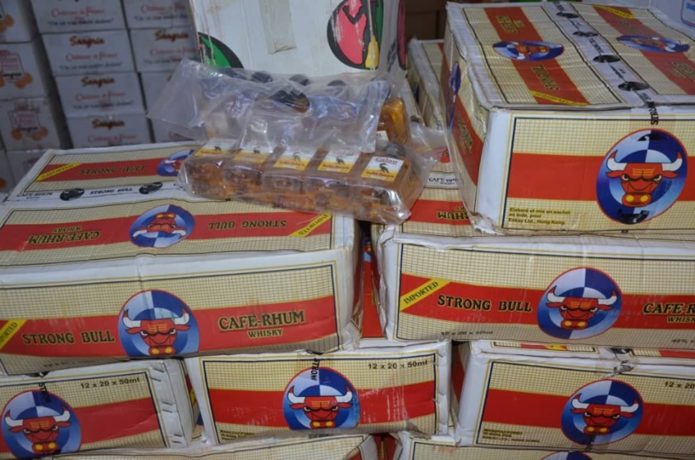 Alcools forts et boissons énergisantes, les faux amis des orpailleurs