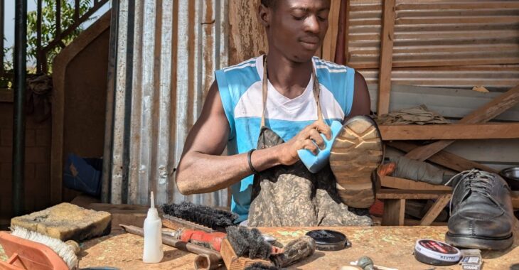 Au dela des guirlandes ceux pour qui Noël est un luxe