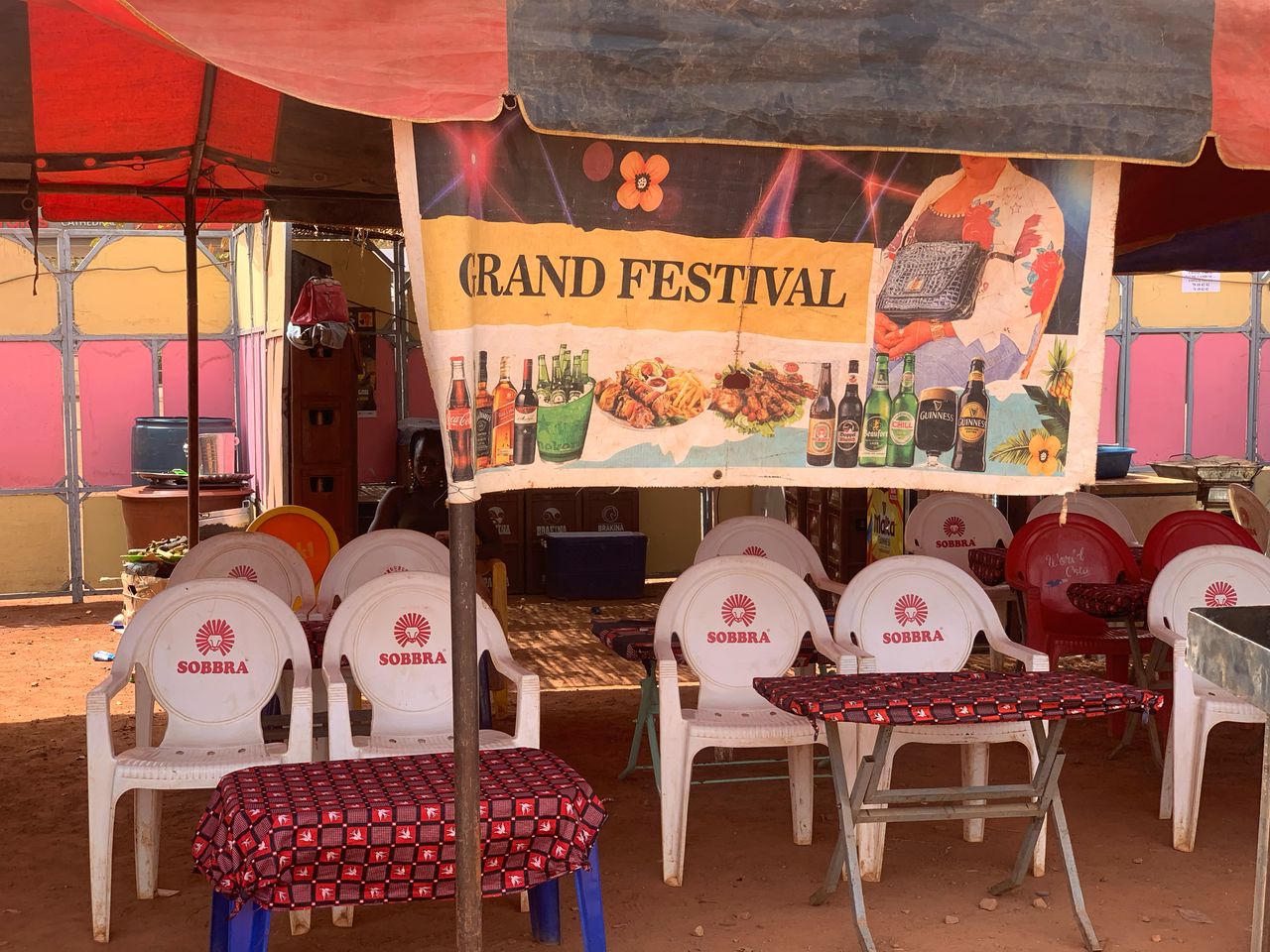 FESPACO 2025: Gorges chaudes contre l&rsquo;accès payant à la rue marchande