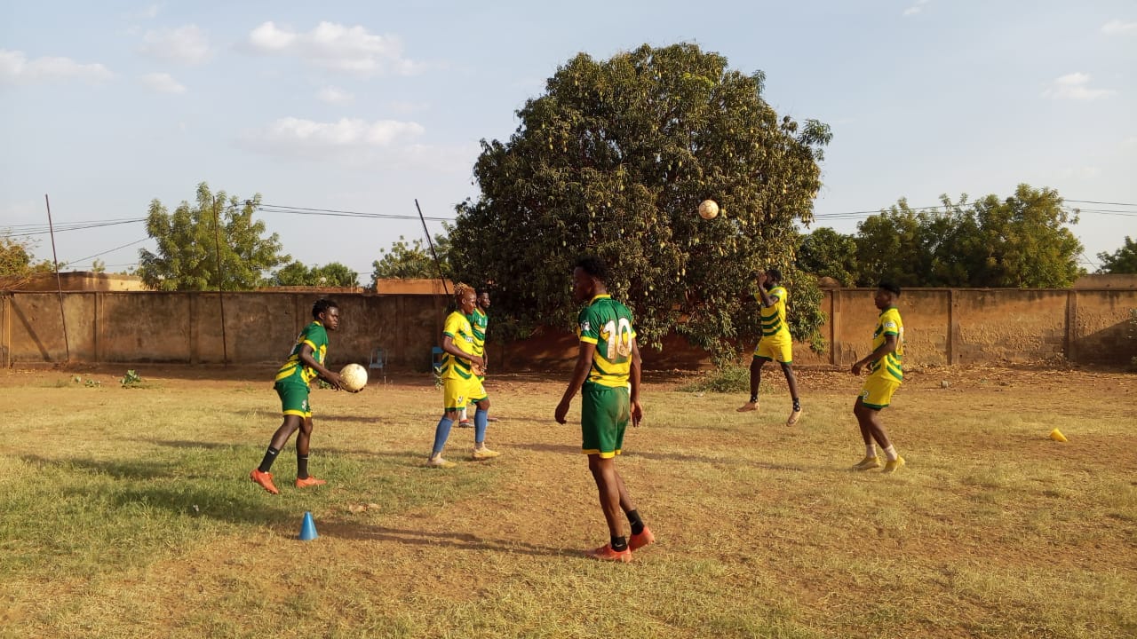 A Ouahigouya, l’équipe de l’AS ECO retourne au jeu après un drame