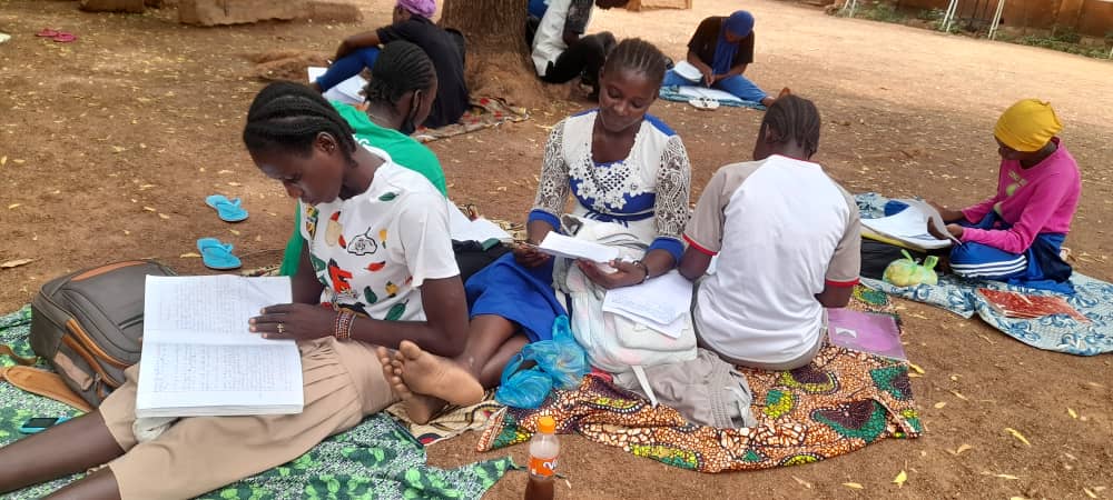 Ambiance studieuse au lycée Bambata à Ouaga au premier jour du Bac