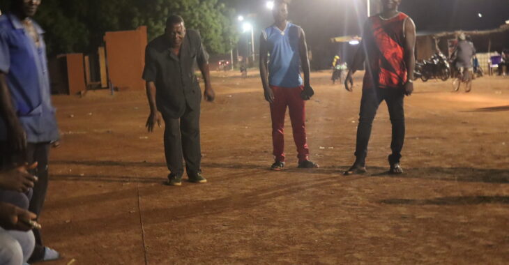 Pétanque, damier, ludo, faites vos jeux au club de loisir Hankuy de Dédougou