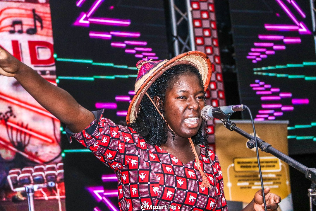 Grâce Ki, la slameuse qui fait rimer passion et climat