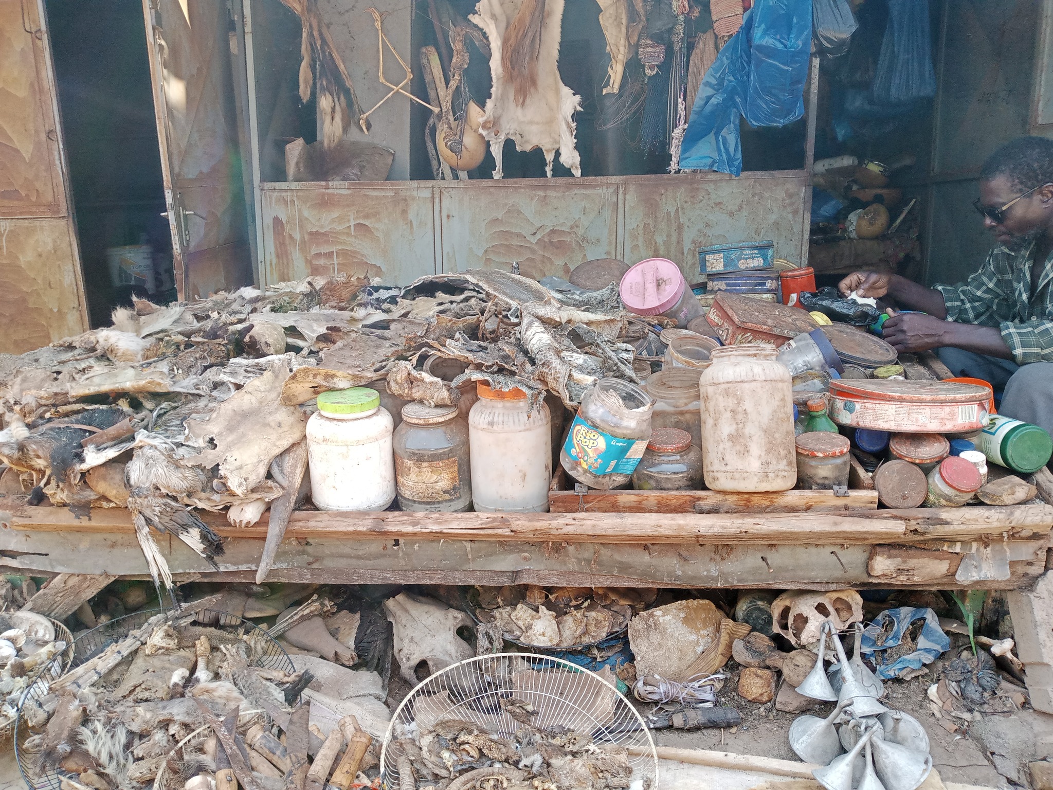 Le marché atypique de Boins Yaré à Ouagadougou
