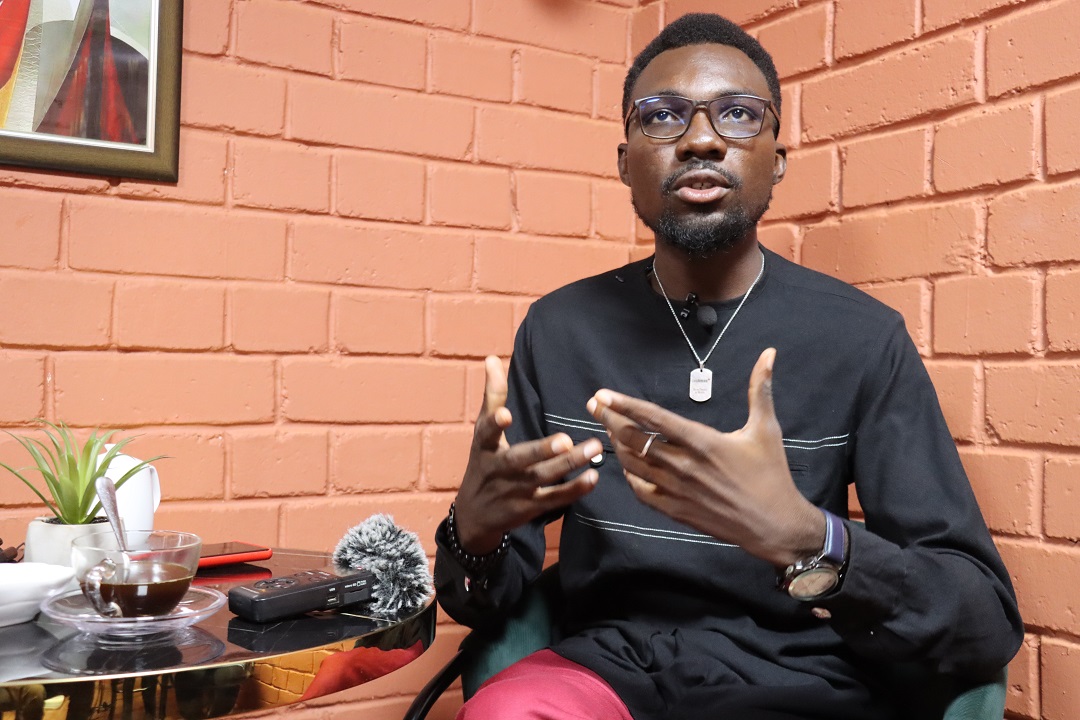 Loukman, un “bac+11” devenu phénomène de l’humour burkinabè