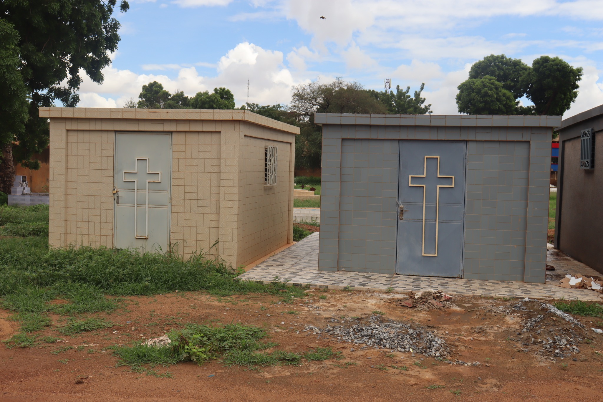 Les caveaux familiaux, une nouvelle tendance funéraire à Ouagadougou