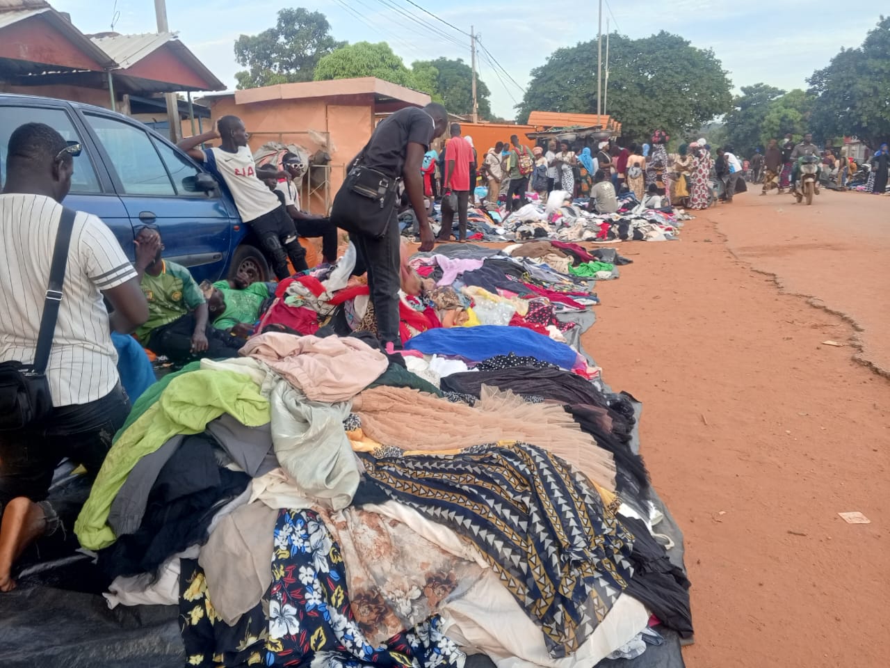 Bobo Dioulasso : le marché de « yougou yougou » de Farakan habille à petits prix
