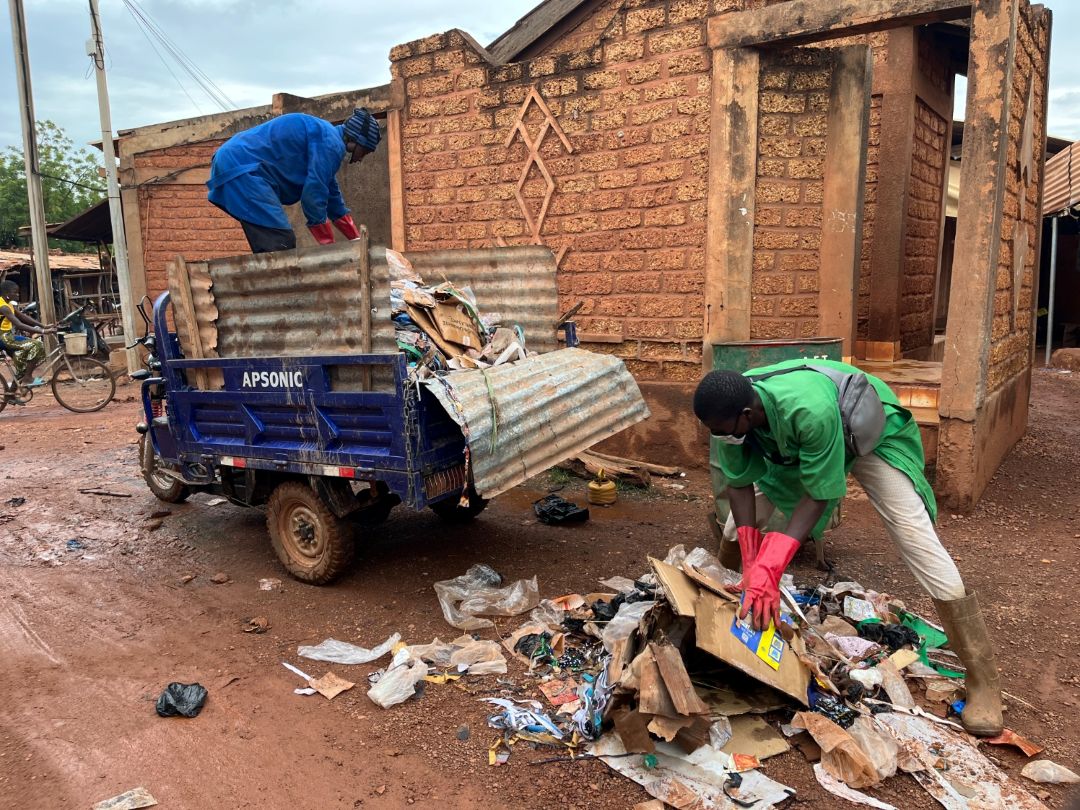 A Houndé, les déchets de la ville finissent à ciel ouvert