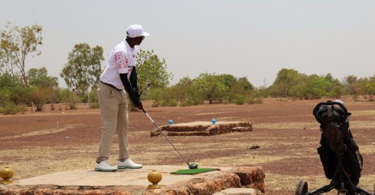 Au Burkina Faso, le golf se joue sans gazon