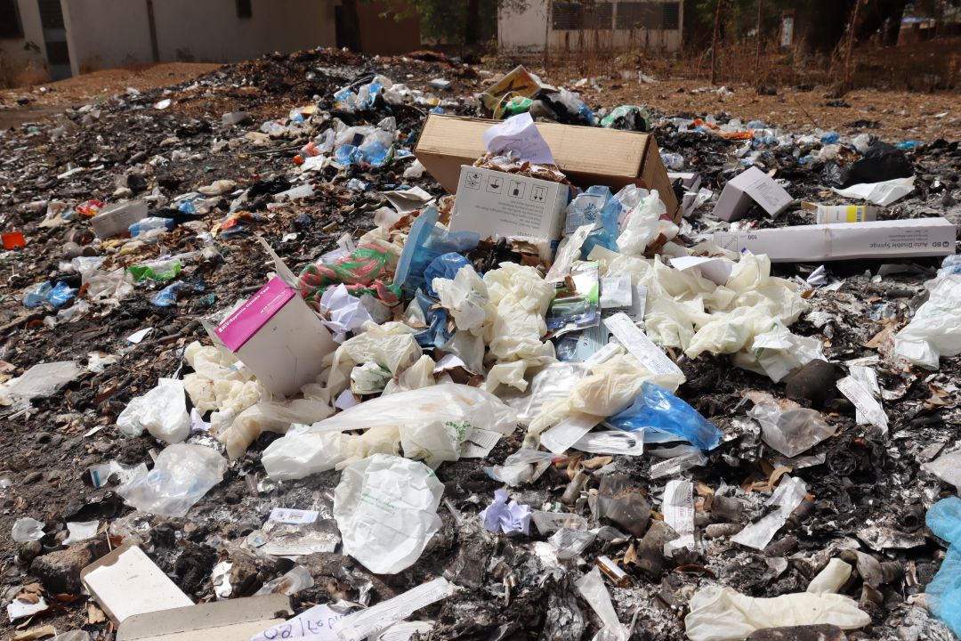 Au CMA de Pô, le défi quotidien du traitement des déchets médicaux