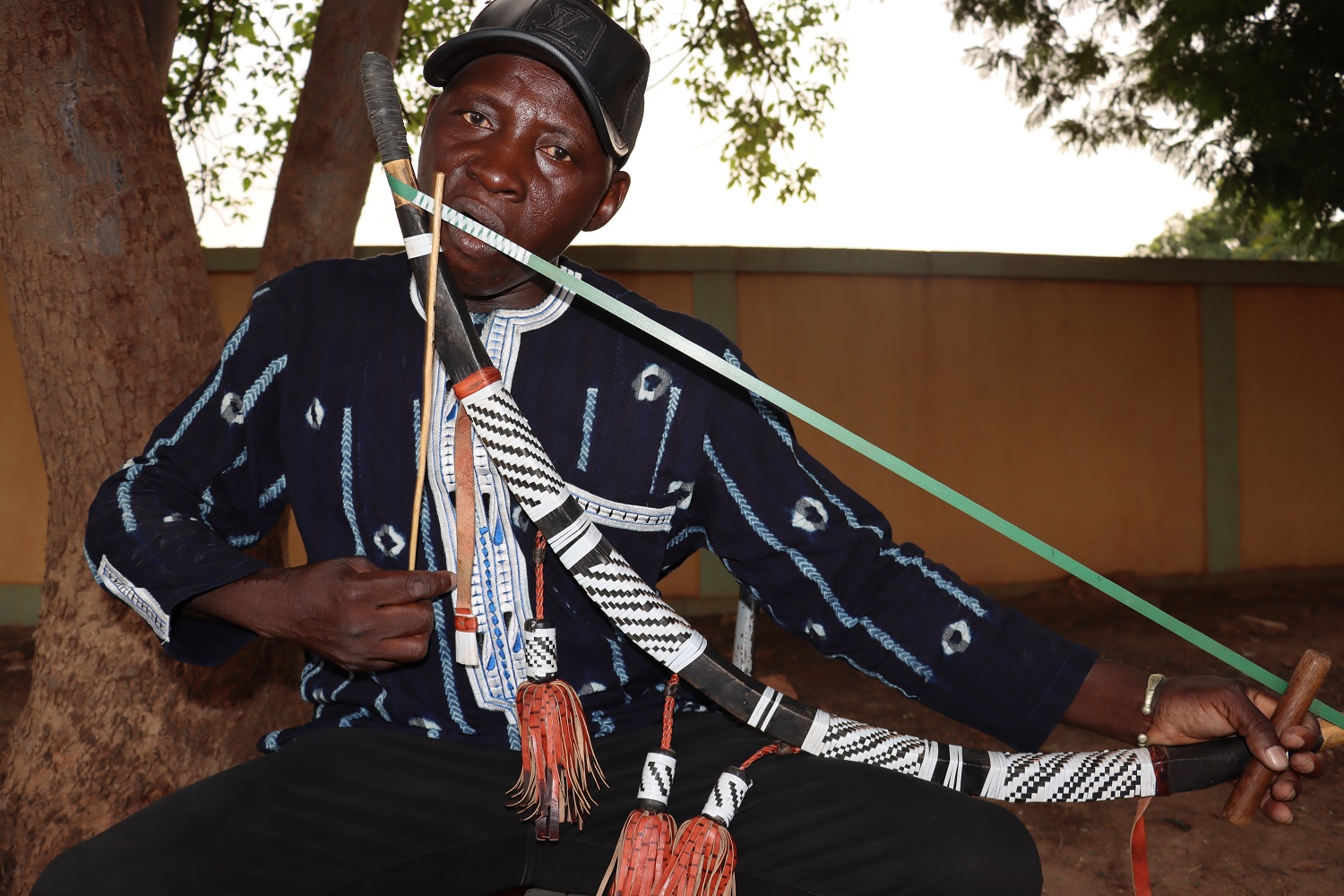 Maxime Dala, l’un des derniers gardiens du lolo en pays San