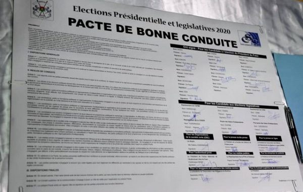 Les candidats signent un pacte de bonne conduite