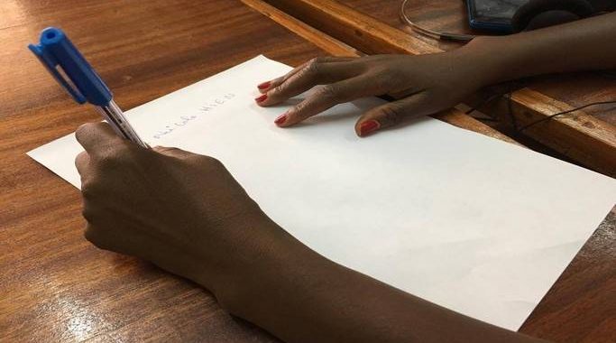 Burkina : des gauchers contrariés par les préjugés