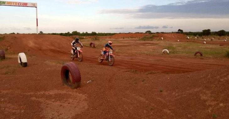 Moto-cross : l’adrénaline de Lucas