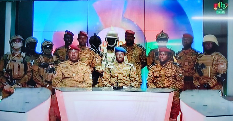 Coup d’Etat: « Pour le moment, nous observons et attendons de voir »