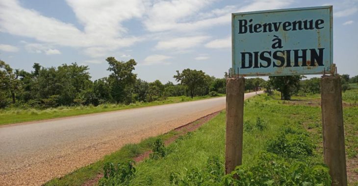 Exode rural : à Dissin, des jeunes filles gardent un goût amer