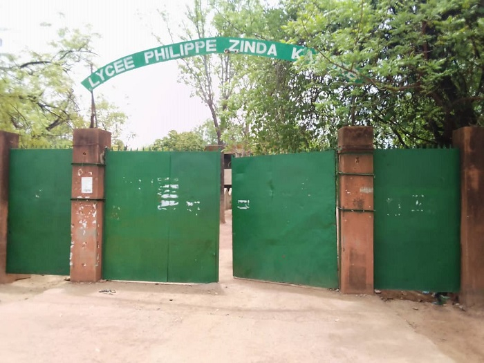 Fermeture du lycée Zinda: des parents d&rsquo;élèves appellent à l&rsquo;attente