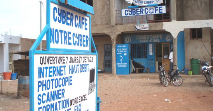 Ouagadougou : la résistance des cybercafés