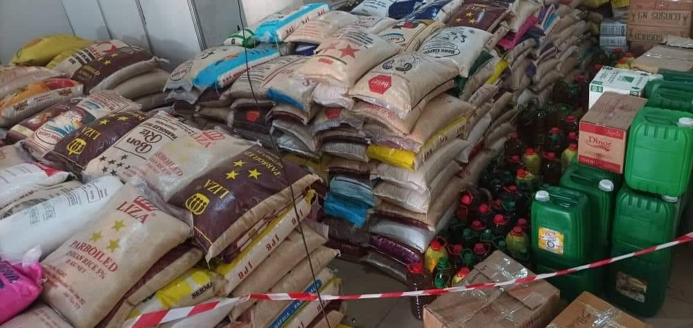 Burkina : 400 tonnes de vivres récoltés pour les populations sous blocus